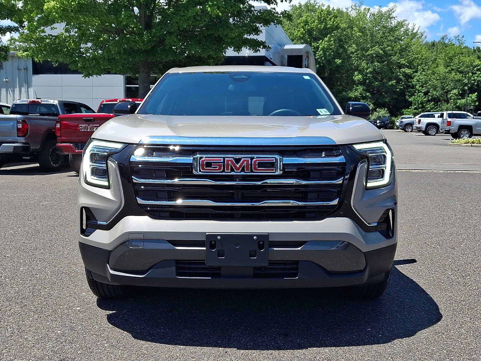 Used 2026 GMC Terrain Elevation FWD image 2