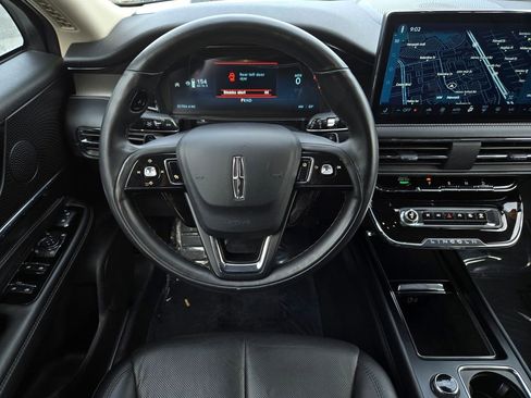 Used 2024 Lincoln Corsair Reserve FWD image 13