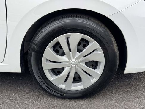 Used 2023 Nissan Versa S FWD image 25