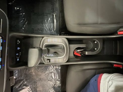 Used 2025 Hyundai Kona SEL AWD/4WD image 21