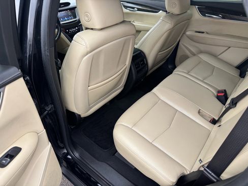 Used 2019 Cadillac XT5 Base AWD image 10