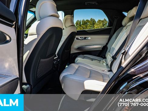 Used 2024 Genesis Electrified GV70 Advanced image 22