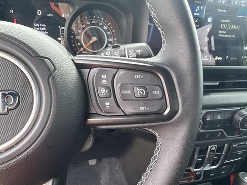 Used 2025 Jeep Wrangler Unlimited Sport AWD/4WD image 22