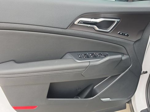 New 2026 Kia Sportage SX FWD image 18
