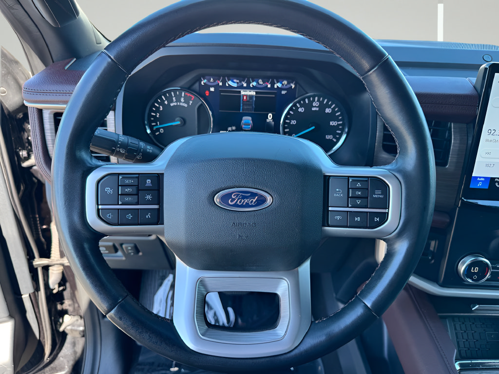 Used 2024 Ford Expedition Limited RWD image 13