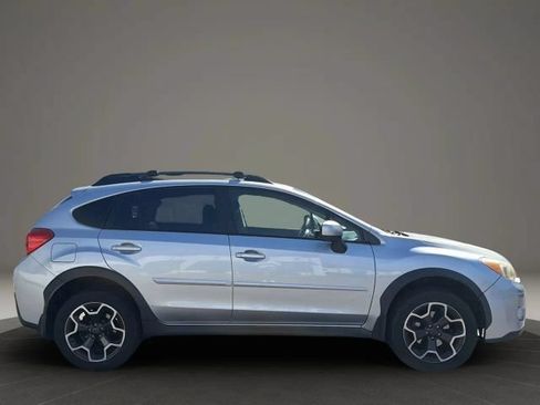 Used 2013 Subaru Crosstrek 2.0i Limited AWD/4WD image 6