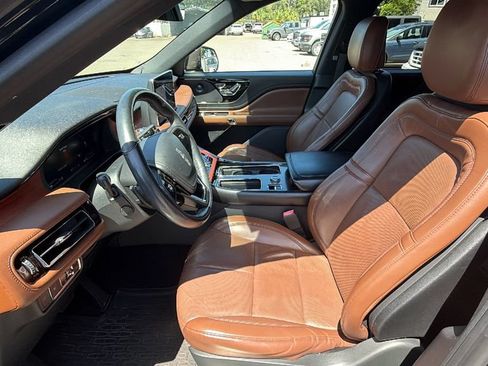 Used 2020 Lincoln Aviator Reserve w/ Equipment Group 201A AWD/4WD image 15