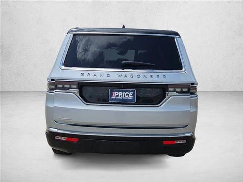 Used 2023 Jeep Grand Wagoneer 4WD image 7