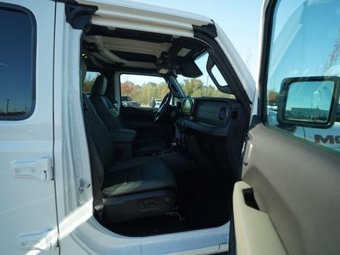 New 2026 Jeep Gladiator Mojave image 17