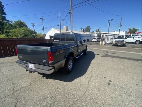 Used 2004 Ford F250 Lariat image 7