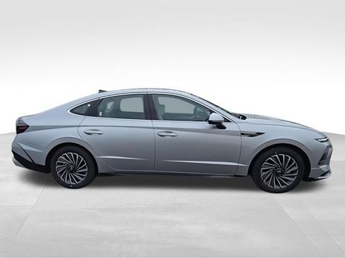 New 2025 Hyundai Sonata SEL FWD image 9