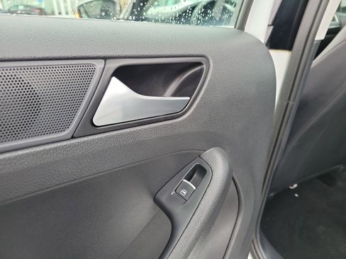 Used 2016 Volkswagen Jetta SEL w/ Lighting Package image 13