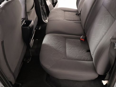 Used 2019 Toyota Tacoma TRD Off-Road image 11