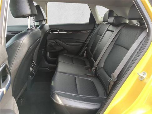 Used 2021 Kia Seltos SX image 18