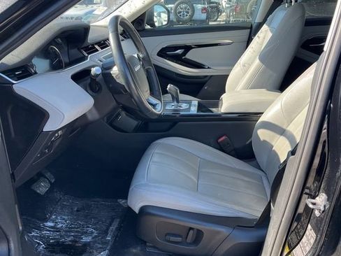 Used 2020 Land Rover Range Rover Evoque S image 3