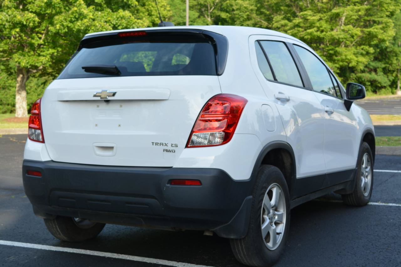 Used 2016 Chevrolet Trax LS w/ LPO, Protection Package AWD/4WD image 5