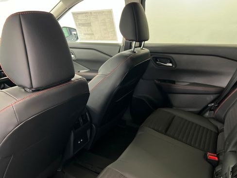 New 2026 Nissan Rogue SV AWD/4WD image 19