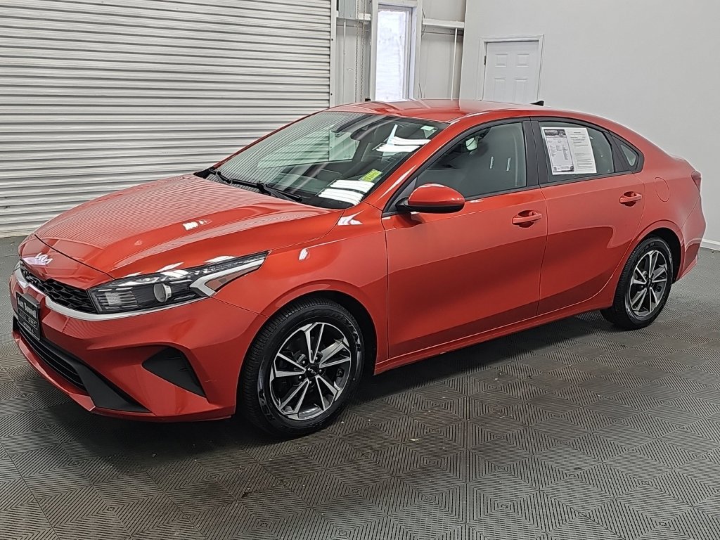 Used 2022 Kia Forte LXS FWD image 5