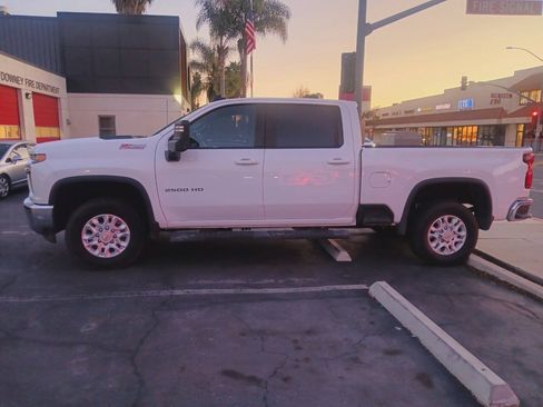 Used 2022 Chevrolet Silverado 2500 LT w/ Convenience Package AWD/4WD image 28