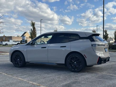 New 2026 BMW iX xDrive60 w/ M Sport Package image 5