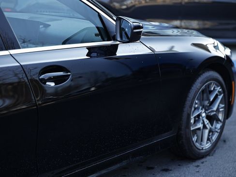 New 2025 BMW 330i xDrive Sedan w/ Convenience Package image 8