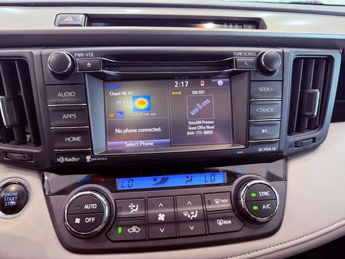 Used 2018 Toyota RAV4 XLE FWD image 22