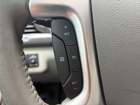 Used 2016 GMC Acadia SLT w/ Open Road Package FWD image 20