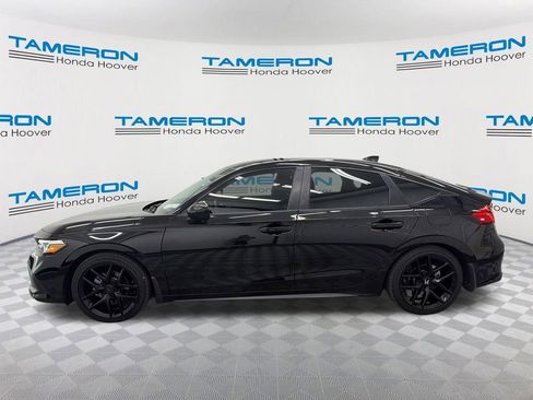 Used 2023 Honda Civic Sport image 2