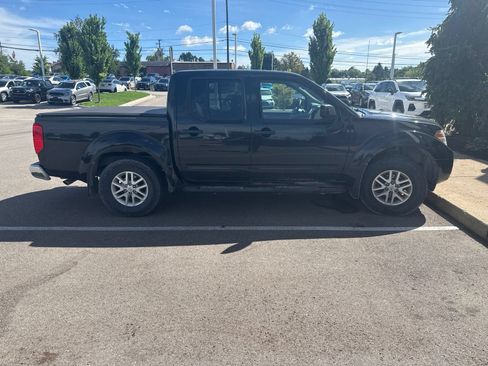 Used 2018 Nissan Frontier SV w/ Value Truck Package RWD image 4