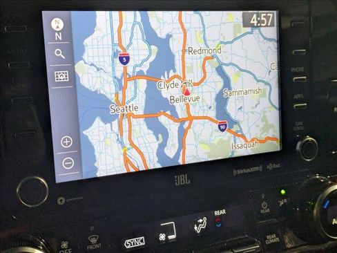 Used 2021 Toyota Highlander Limited image 15