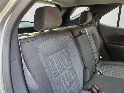Used 2024 Chevrolet Equinox LT image 18