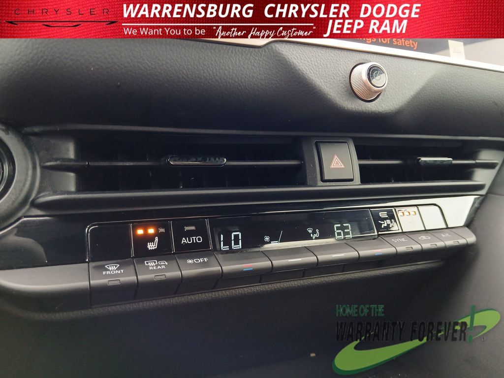 Used 2024 Toyota Crown AWD/4WD image 26