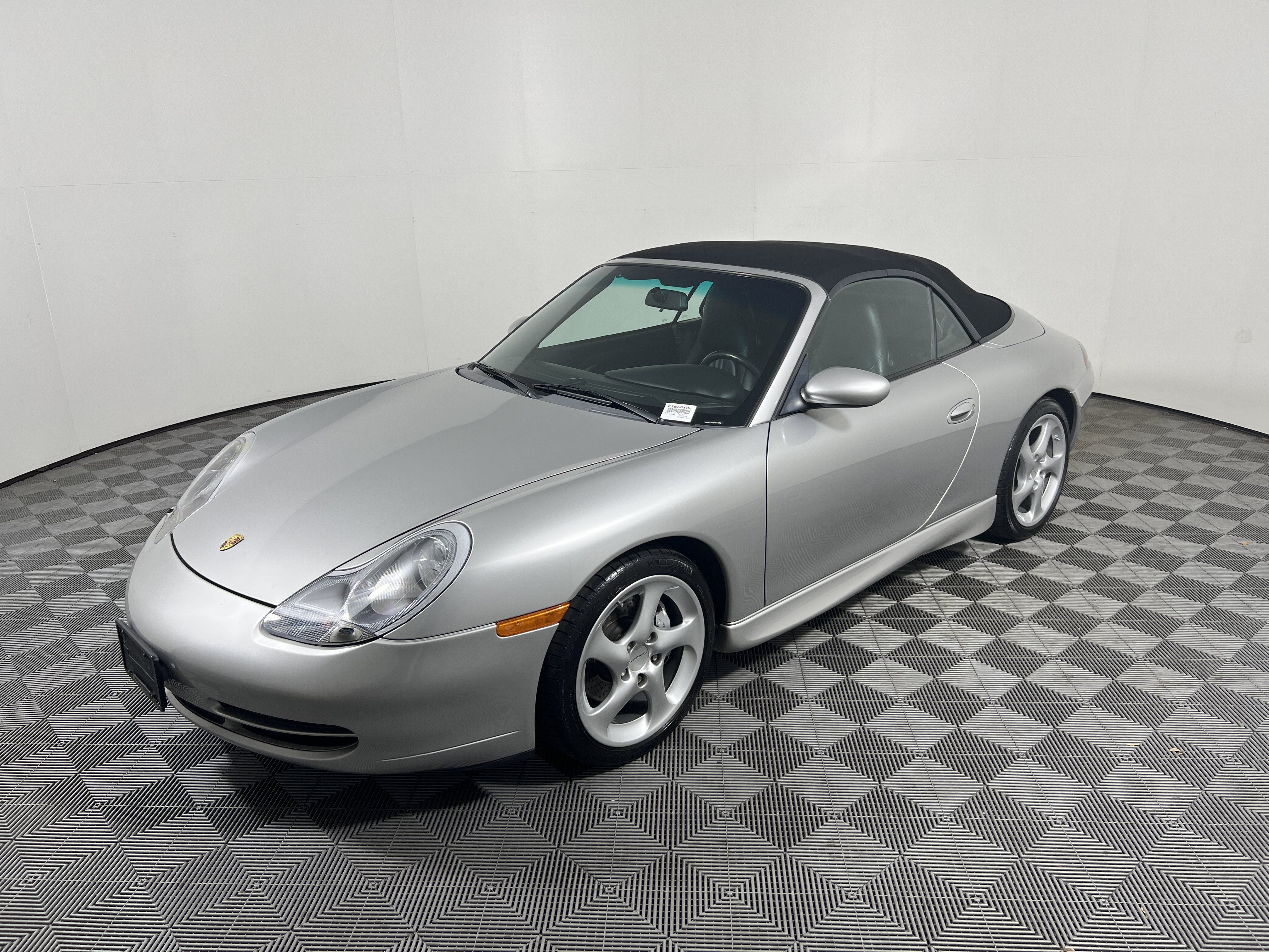 Used 2001 Porsche 911 Cabriolet image 9