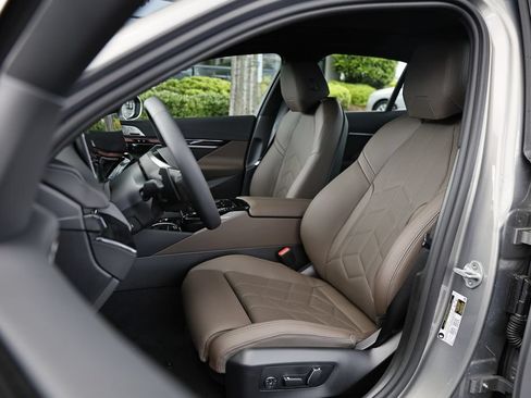 New 2027 BMW 530i w/ Premium Package RWD image 24