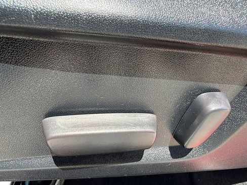 Used 2021 Toyota Tundra SR5 AWD/4WD image 10