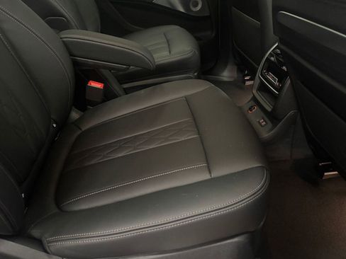 Certified 2025 BMW X7 M60i image 25