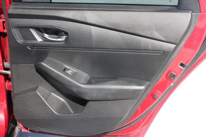 Used 2025 Honda Accord Sport image 16