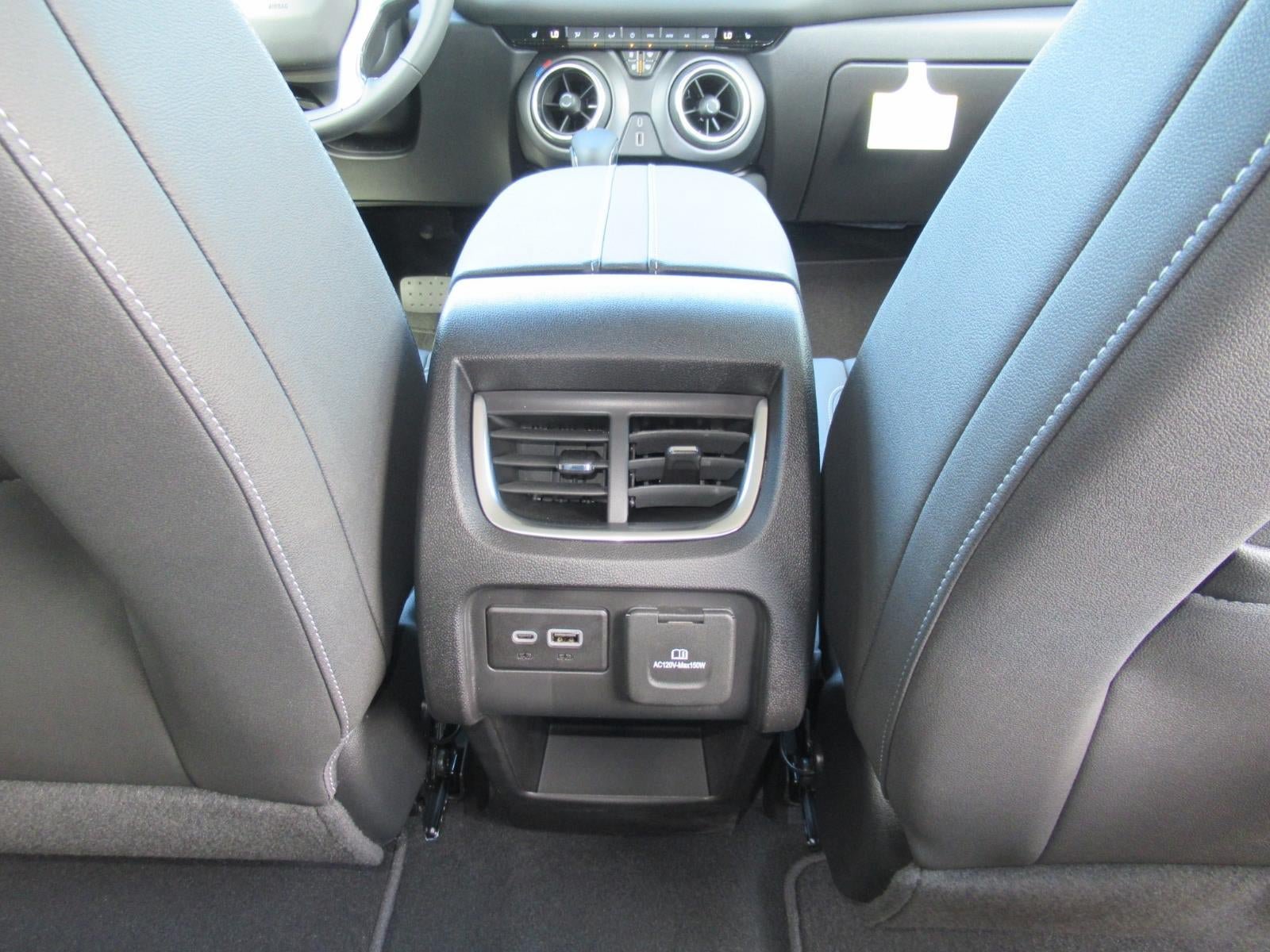 New 2026 Chevrolet Blazer LT w/ Sound & Technology Package FWD image 34