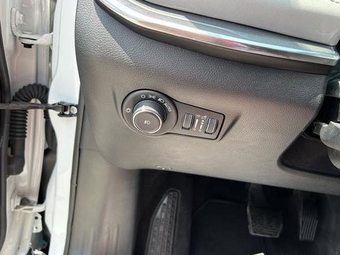 Used 2024 Jeep Compass Limited image 24