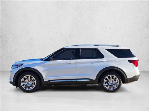 New 2026 Ford Explorer Platinum image 5