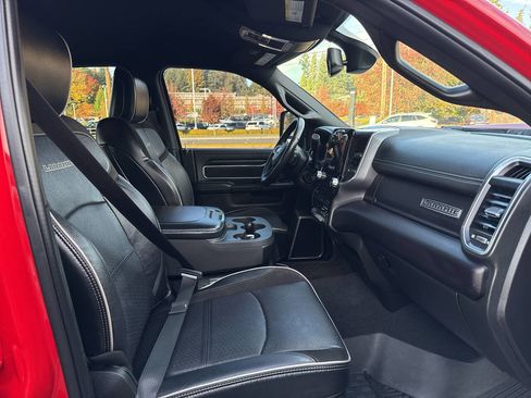 Used 2024 RAM 2500 Laramie w/ Night Edition image 19