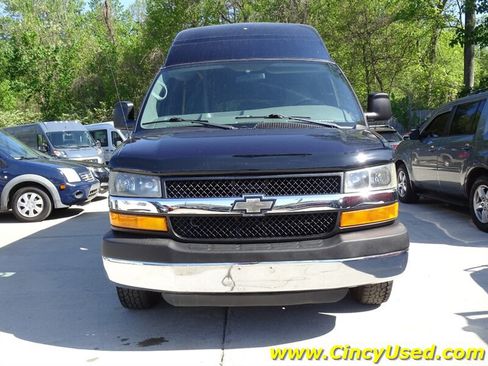 Used 2012 Chevrolet Express 3500 LT w/ LT Preferred Equipment Group RWD image 2