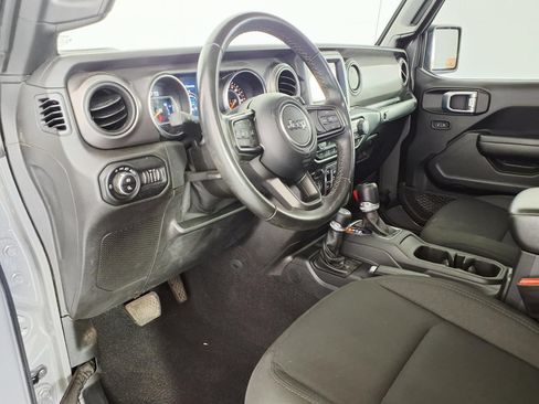 Used 2021 Jeep Gladiator Sport AWD/4WD image 12