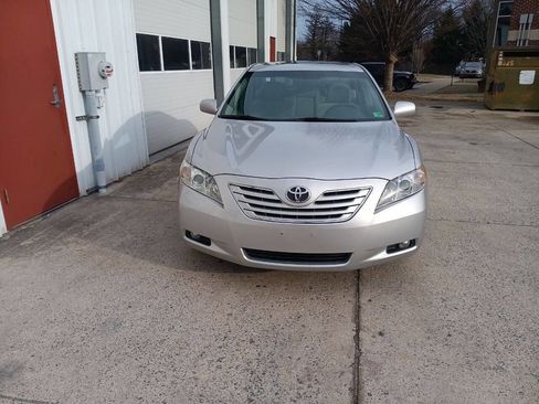 Used 2009 Toyota Camry XLE image 4
