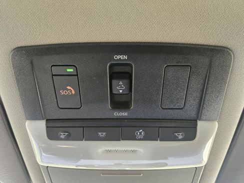 Used 2023 Nissan Altima 2.5 SL FWD image 22