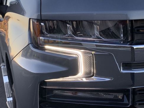 Used 2022 Chevrolet Silverado 1500 LT w/ Bed Protection Package image 9