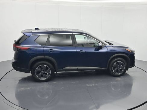 Used 2026 Nissan Rogue SV FWD image 31