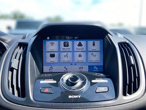 Used 2017 Ford Escape Titanium FWD image 32