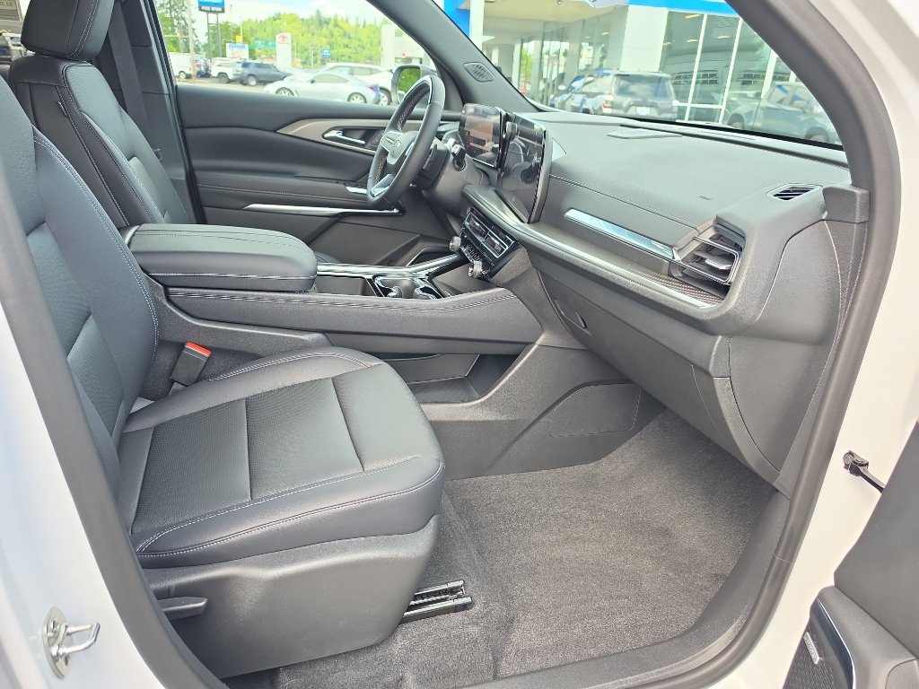 New 2026 Chevrolet Traverse LT w/ Enhanced Driving Package AWD/4WD image 17