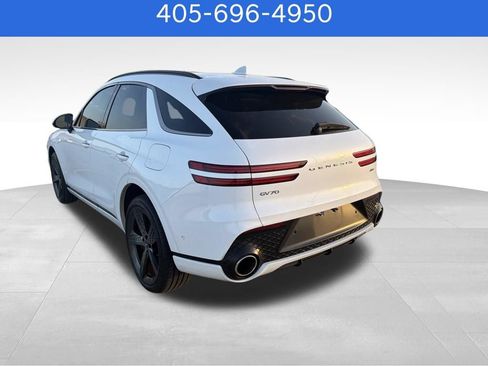 Used 2025 Genesis GV70 2.5T w/ Sport Prestige Package AWD/4WD image 8